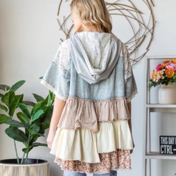 Oli & Hali Multi Tiered  Patchwork Button Down Hooded Shirt - Picture 3 of 5